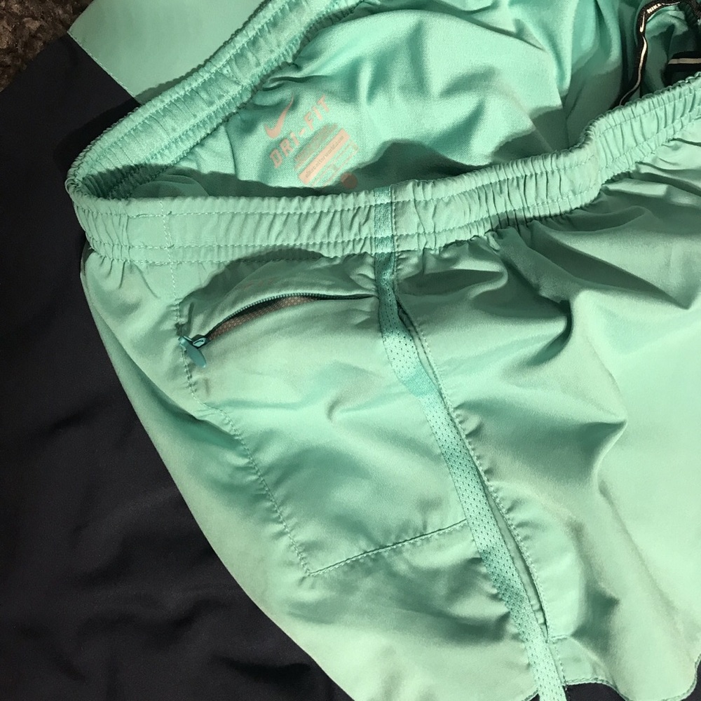 Nike mint and blue running shorts - Picture 3 of 4